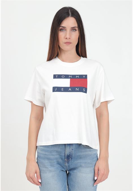 T-shirt a manica corta bianca da donna con bandiera logo TOMMY JEANS | DW0DW18629YBHYBH